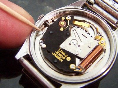 how to repair quartz watch